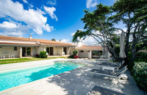 Baja Sardinia Bed & Breakfast | La Corte Di Pulicinu