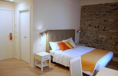 Como House | La Corte Fiorita Como