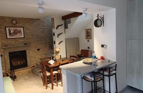 Brovello-Carpugnino House | La corte