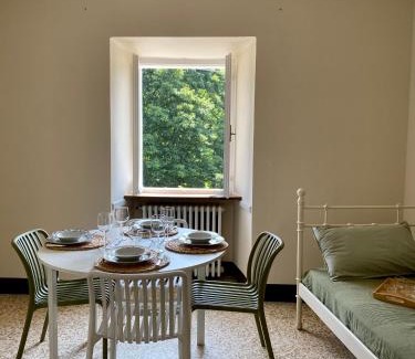 Lortallo Apartment | La corte sul lago - Appartamento Laura