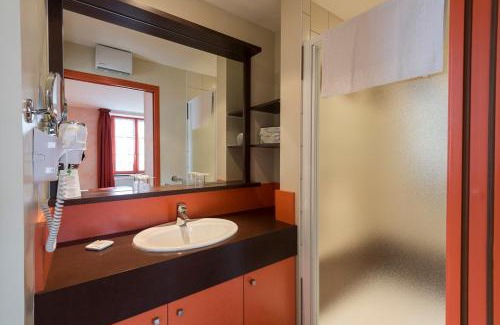 Jougne Hotel | La Couronne