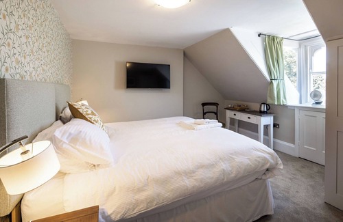 St Ouen Bed & Breakfast | La Croix Guest House AA 4 gold star rated a beautiful grade 2 listed farmhouse