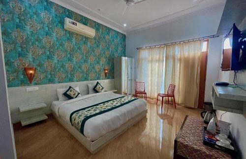 Khajuraho Bed & Breakfast | La Curcuma Luxury Homestay