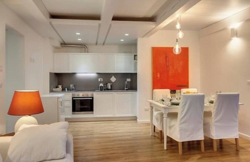 Gavinana House | La Delizia, house with garden and private parking space