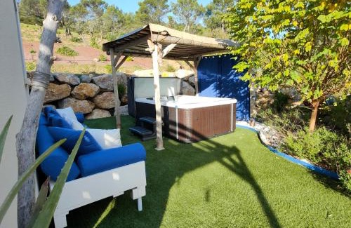 Babeau-Bouldoux Bed & Breakfast | La demeure d'Aphrodite