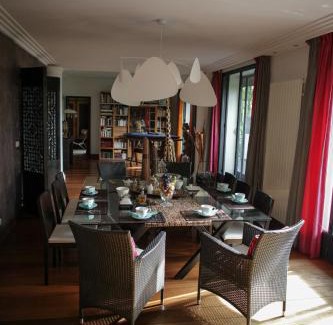 Chatenay-Malabry Bed & Breakfast | La Demeure des Tilleuls