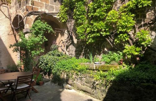 Le Puy-en-Velay Bed & Breakfast | La Demeure du Lac de Fugeres
