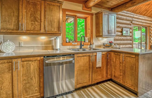 Saint-Faustin-Lac-Carre Villa | La Dolce Vita | Waterfront