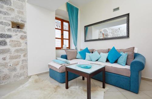 Kotor Old Town Apartment | La Dolce Vita Apartment
