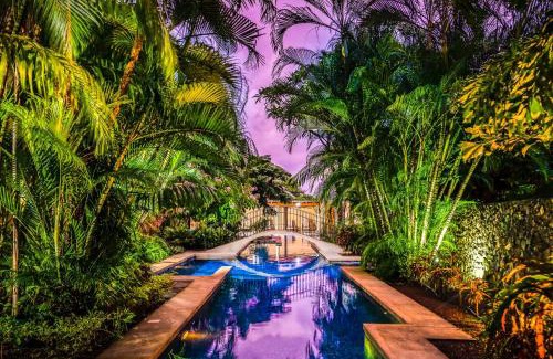 Playa Langosta Apartment | La Esquina (3 minutes from Beach, perfect for a family getaway)