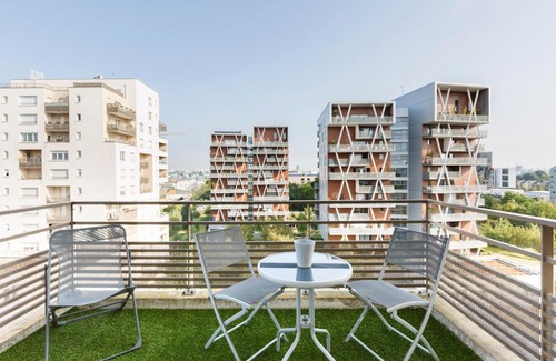 Cleunay Apartment | La Fabrique by Cocoonr