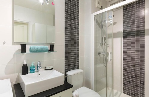 Cleunay Apartment | La Fabrique by Cocoonr