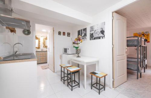 Riudecanyes Apartment | La Fabriqueta Studio