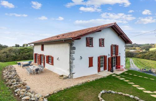 Souraide Villa | La Ferme Basque - Welkeys