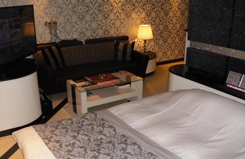 Kunitachi Hotel | La Festa Kunitachi (Adult Only)