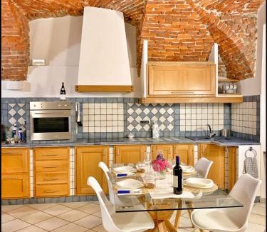 Centro Storico Apartment | La Fiaba: bilocale nel centro storico di Cuneo