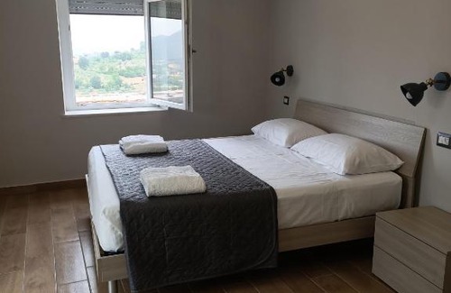 Caiazzo Apartment | La finestra sul colle
