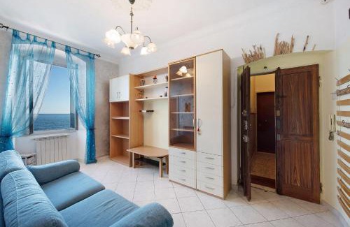 Voltri Apartment | La Finestra sul Mare