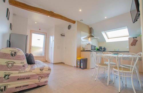 Fontaine-les-Gres House | La fontainate