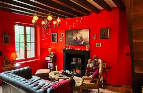 Mazange House | La Fontaine aux Prés - Lieu magique et fantastique