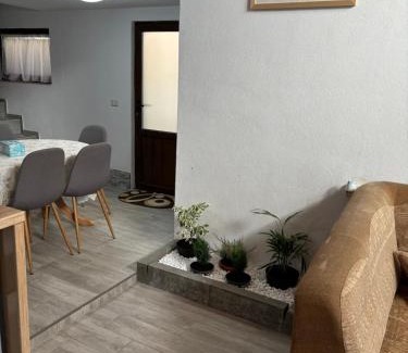 Zarnesti House | La FRU2