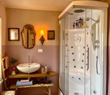 Monforte d'Alba House | LA GIALLA di Via Silvano 12