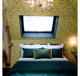 Leuze-en-Hainaut Bed & Breakfast | La Gloire de Motte à Faulx
