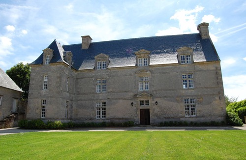 Crepon Apartment | La Grande Ferme "3 bedroom apartment" in Crépon, near Arromanches/Bayeux