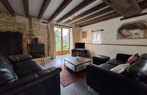 Aubigne-Racan House | La Grange D'EsusTerra - Piscine - 6 pers - Rêve au Mans