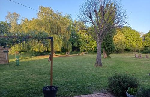 Longue-Jumelles Bed & Breakfast | La Grange des Roisnes