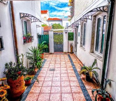 Marina di Carrara Apartment | - La Grotta del Mare- Beach and Apuan Alps-