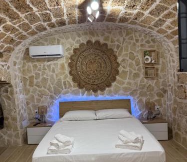 Mola di Bari Bed & Breakfast | La Grotta