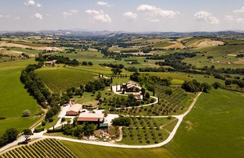 Cingoli Hotel | La Guest House della Tenuta di Tavignano