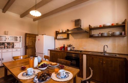 Cingoli Hotel | La Guest House della Tenuta di Tavignano