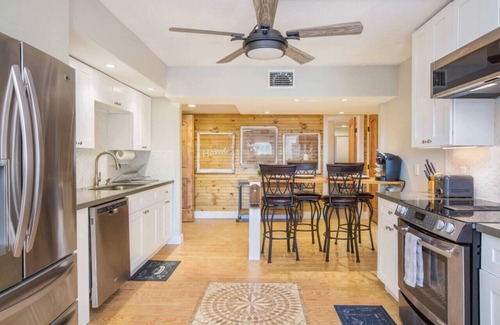 Dripping Springs RV Rental | La Hacienda Retreat- Brewery- Pool- Playground