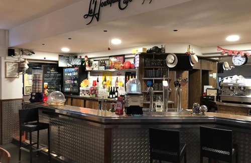 Morlaas Hotel | La Hourquie Café