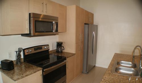 South Padre Island Apartment | La Isla 201 Mid-island next Beach Park Isla Blanca