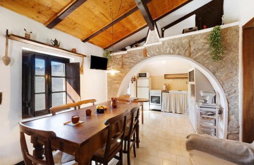Castelvecchio di Rocca Barbena Apartment | La Dimora del Tempo Perduto