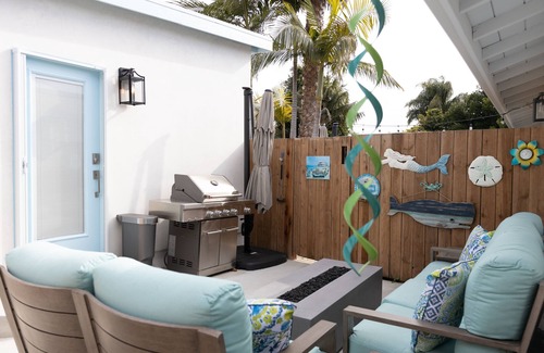 Olde Carlsbad House | "Lá Jacqueline En La Playa" Newly built Carlsbad cottage minutes from the beach.