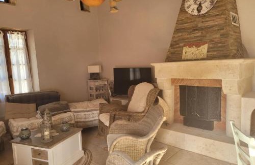 Saint-Avit-Senieur Villa | La JAVANAISE