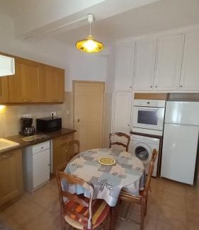 Limoux Apartment | La Languedocienne appartement climatisé centre ville wifi inclus