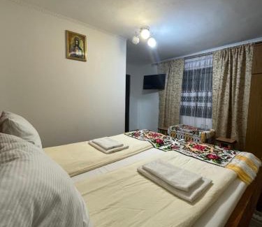 Breb House | La Lenuța În Susani