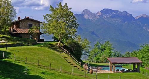 Pieve Fosciana House | La Locanda del Moro