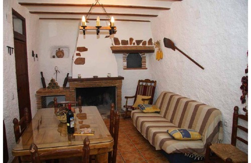 Zujar House | La Lumbre Cave - AlQulayat Caves