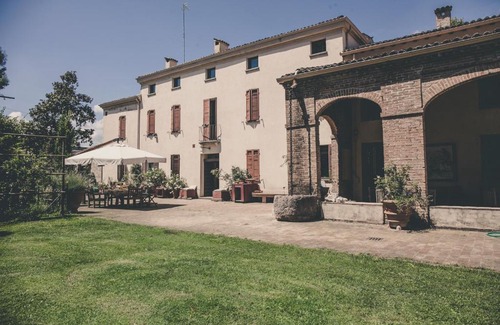 Parma House | La Luna nel Pozzo