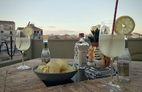 Cagliari Apartment | La Luna two-bedroom apartment with terrace in the center