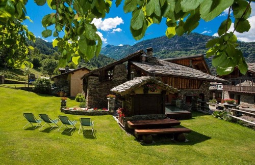 Grand Haury Apartment | La Méizòn de Felise - La Crotta