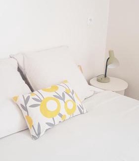 Villefranche-de-Rouergue Apartment | La Maison, Studio avec parc arboré, local vélo moto