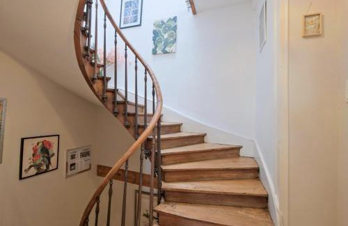 Bergerac Bed & Breakfast | La Maison B - L'auberge autonome au charme vintage