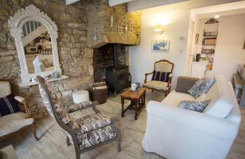 Baden House | La Maison Bleue